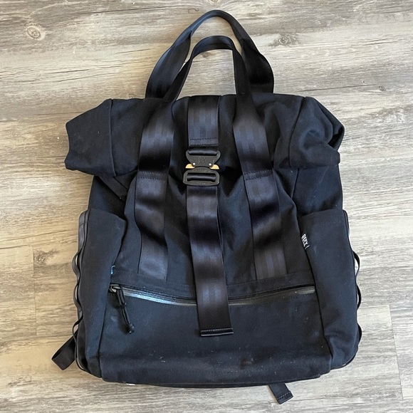 DEFY VERBOCKEL ROLLTOP BACKPACK 2.0 UN-ZIPPED BLACK WAX CANVAS - Picture 9 of 9